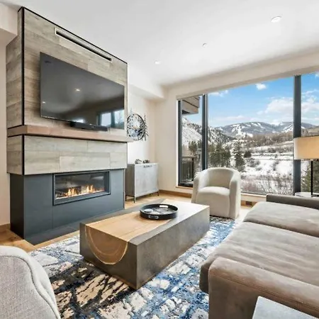 Riverfront Lodge 206 By East West Hospitality